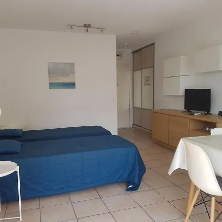Clim. Proche Plage, Commerces & Gare Avec Wifi, Parking En Option - Fr-1-466a-15 Lägenhet